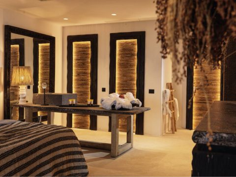 Panoptis Escape Mykonos - The Panoptis Honeymoon retreat with outdoor jacuzzi interior